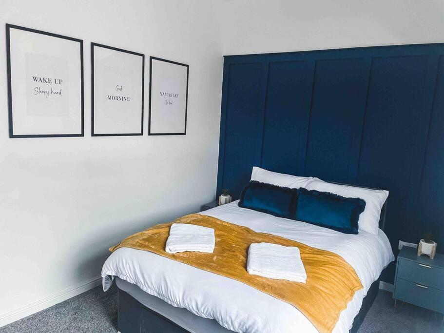 Comfortable Home In Bolton Farnworth エクステリア 写真